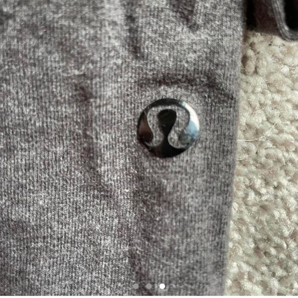 Lululemon grey leggings - Picture 3 of 3